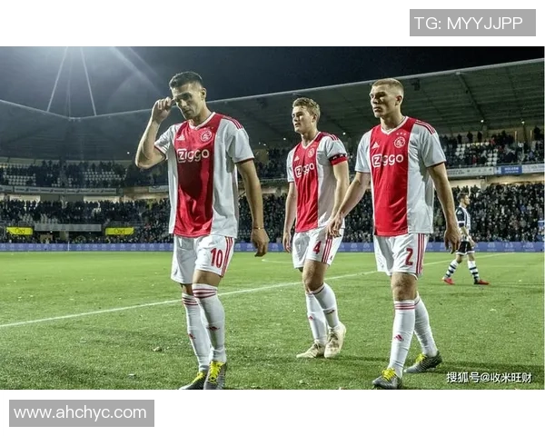 阿贾克斯与瓦队激战正酣谁能在这场对决中笑到最后